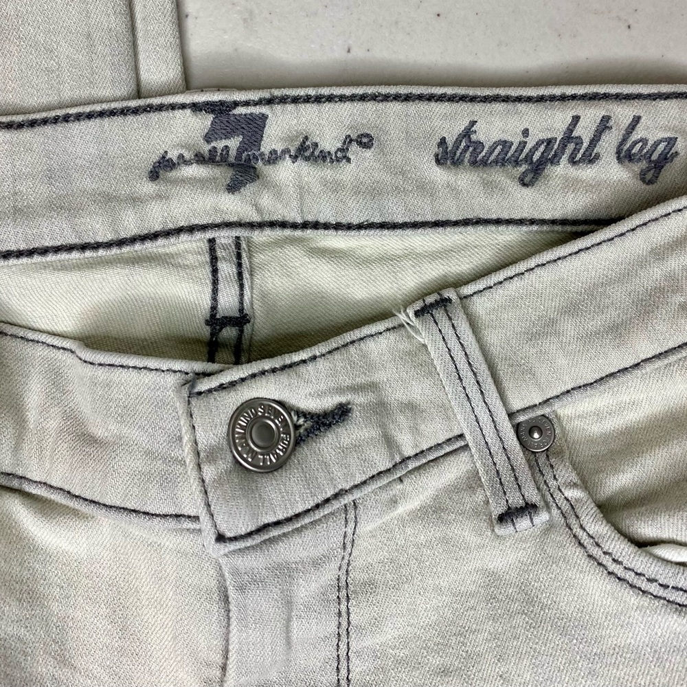 7 For All Mankind Women's Gray Light Wash Jeans size 27